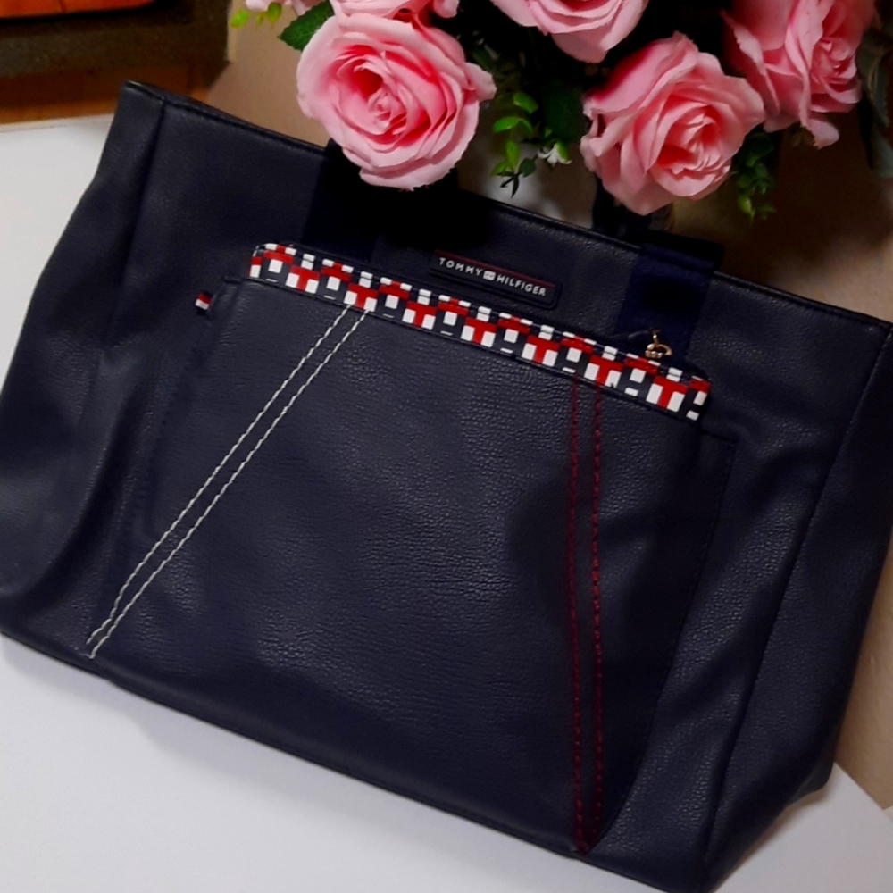 Tommy Hilfiger women purse
